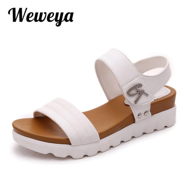 Women Aged Leather Sandals